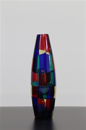 BIANCONI FULVIO (1915 - 1996) Vaso in vetro pezzato mod. Parigi, per Venini,...