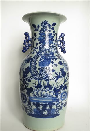 VASO, Vaso bianco e blu Cina XIX/XX sec. cm 42