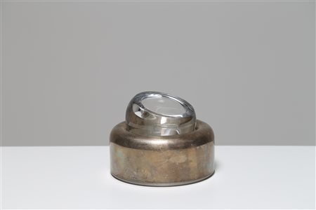 COLOMBO JOE (1930 - 1971) Posacenere in cristallo e metallo argentato, mod....