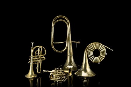 Lotto di quattro strumenti a fiato composto da un trombone, un corno e due...