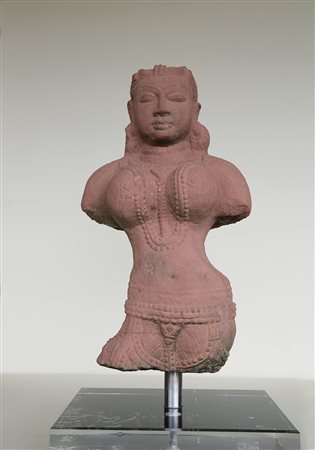 - Parvati, Indien, verm. 18./19.Jh.;Rötlicher Sandstein, Höhe 37 cm Parvati,...