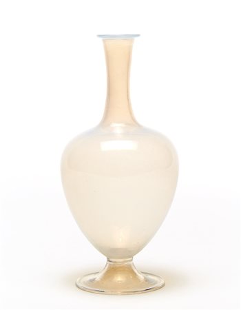 Manifattura di Murano. Piccolo vaso a collo stretto in vetro incolore...