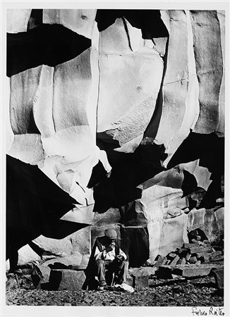 Roiter Fulvio (1926 - 2016)Cave di pietra lavica, Sicilia 1953Stampa...