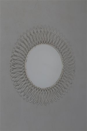 MANIFATTURA ITALIANA Specchio in metallo laccato e vetro, anni 50. -. Cm...
