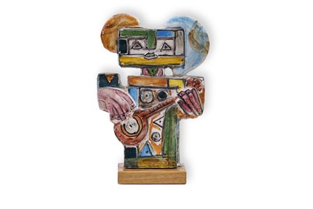 IBRAHIM KODRA (1918-2006)SuonatoreScultura in ceramica smaltatacm...