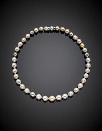 Collana di perle South Sea di colore da bianco a giallo a nero con varie...