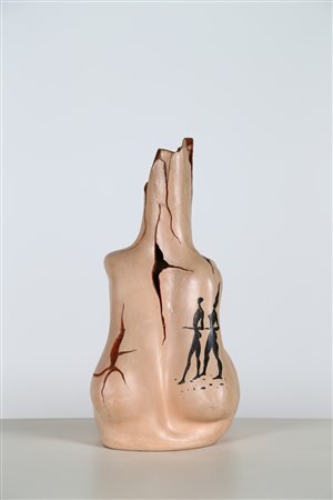 ASSETTO FRANCO Vaso scultura. . Cm 23,00 x 46,00 x 23,00. Ceramica intagliata...