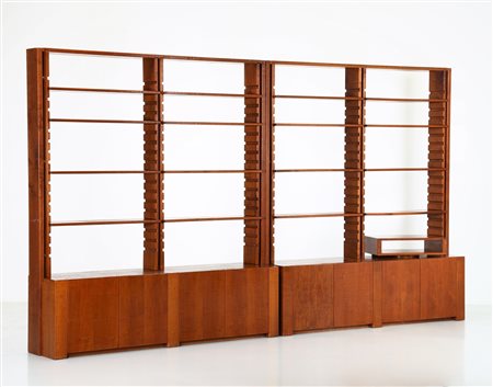 RIVADOSSI GIUSEPPE (n. 1935) Grande libreria in legno di noce. -. Cm 408,00 x...