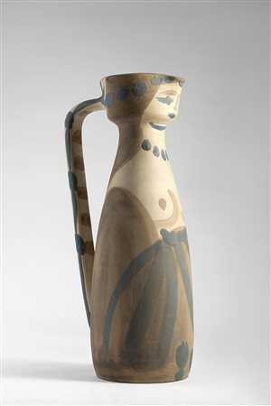 Pablo Picasso (Malaga 1881 - Mougins 1973)"Femme" 1955brocca in ceramica...