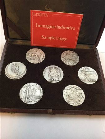 MEDAGLIE15 medaglie, in argento e altri metalli (di cui 7 in argento) serie...