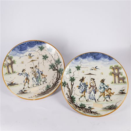 Due piatti in ceramica di Albisola