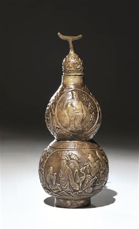 Piccolo contenitore, Cina sec. XIX - XX, in bronzo modellato a forma di...
