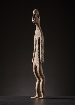  Arte africana - Mali - Dogon. 
Figura  rituale antropomorfa.
Ferro. 
Segni d'uso.