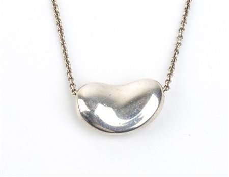 TYFFANY & Co: Girocollo in argento con pendente fagiolo 