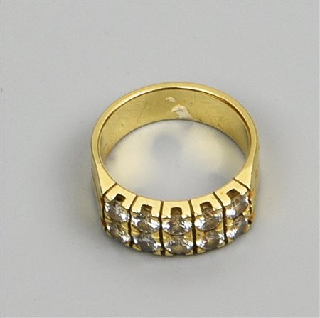 ANELLO IN ORO GIALLO E DIAMANTI anello realizzato a due file di diamanti di...