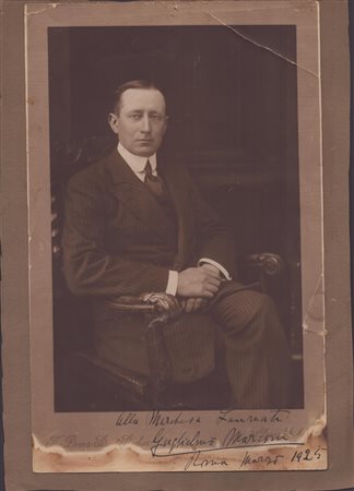  
Foto con dedica e autografo di Guglielmo Marconi 1925
 34,7x25 cm