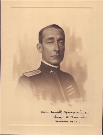  
Foto con dedica e autografo di Luigi di Savoia  1923
 23x17 cm