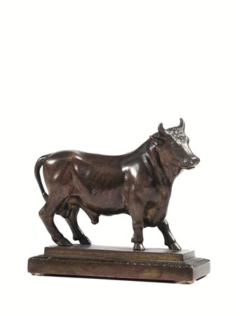 SCULTURA, SCUOLA TOSCANA, SECOLO XVIII, in bronzo, modellata come un toro su...