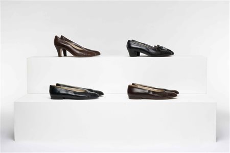 Chanel: lotto composto da quattro paia di scarpe con tacco, di misure (da 38...