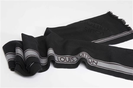 Louis Vuitton: sciarpa grigia con banda logata di colore più chiaro