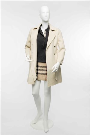 Burberry: lotto composto da cappotto tre quarti in lana color panna (tg 6...