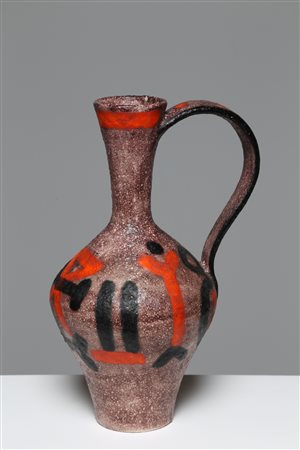 GAMBONE GUIDO (1909 - 1969) Vaso brocca in ceramica, 1953 presente firma alla...