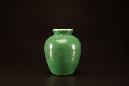 Arte Cinese Vaso in ceramica smaltato verde smeraldo con craquelé e base e...