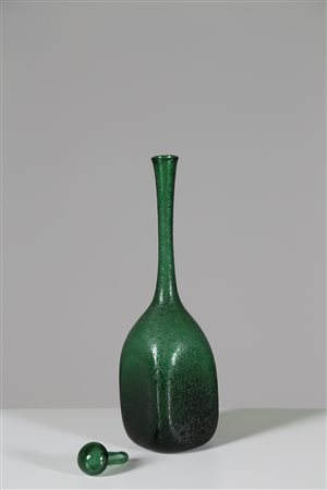 NASON CARLO (n. 1936) Bottiglia in vetro verde corroso, Murano anni 50. -. Cm...