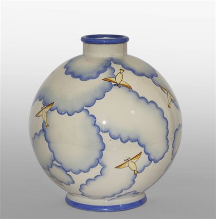 RICHARD-GINORI, MANIFATTURA DI DOCCIA Un vaso in maiolica modello "1511",...