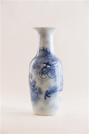 Arte Cinese Vaso in porcellana bianco/blu decorato con dragone alla ricerca...