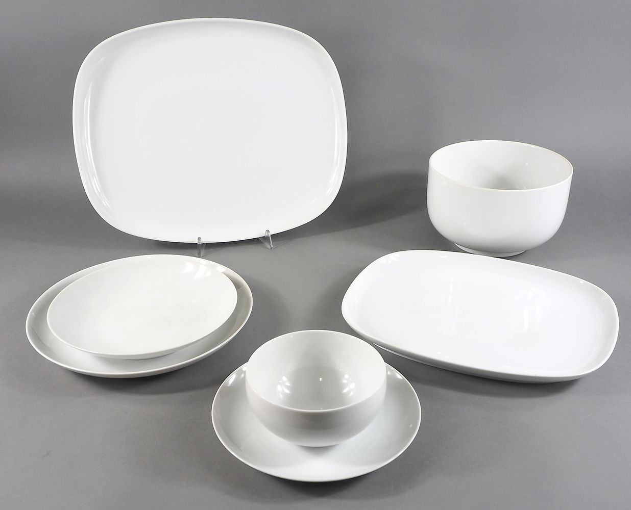 Rosenthal: servizio di piatti per 8 persone in porcellana bianca