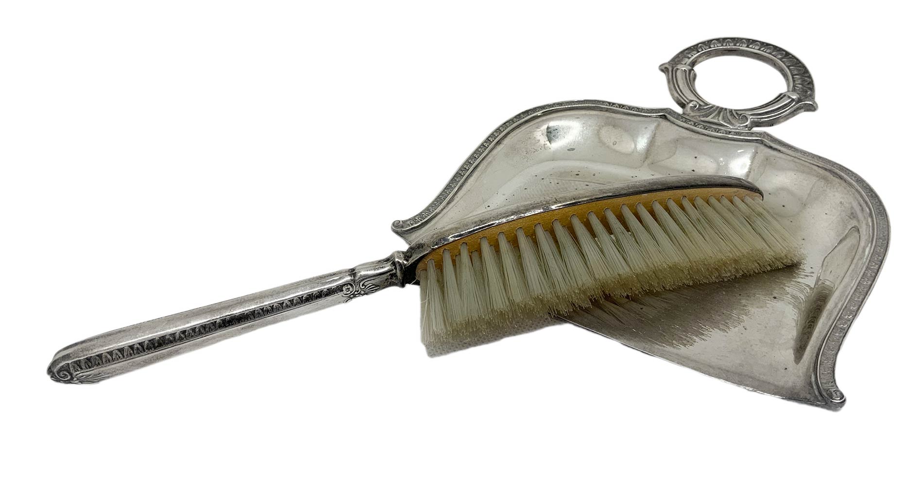 Raccogli briciole in argento 800, con spazzola, XX secolo. Peso gr 150., Art La Rosa