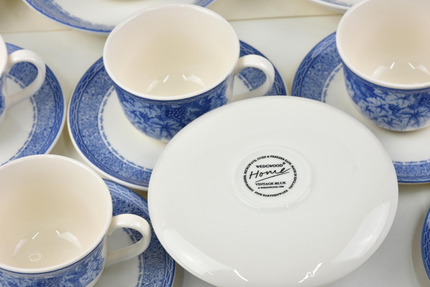 SERVIZIO DA THE E CAFFE' IN PORCELLANA DI WEDGWOOD serie Home Vintage