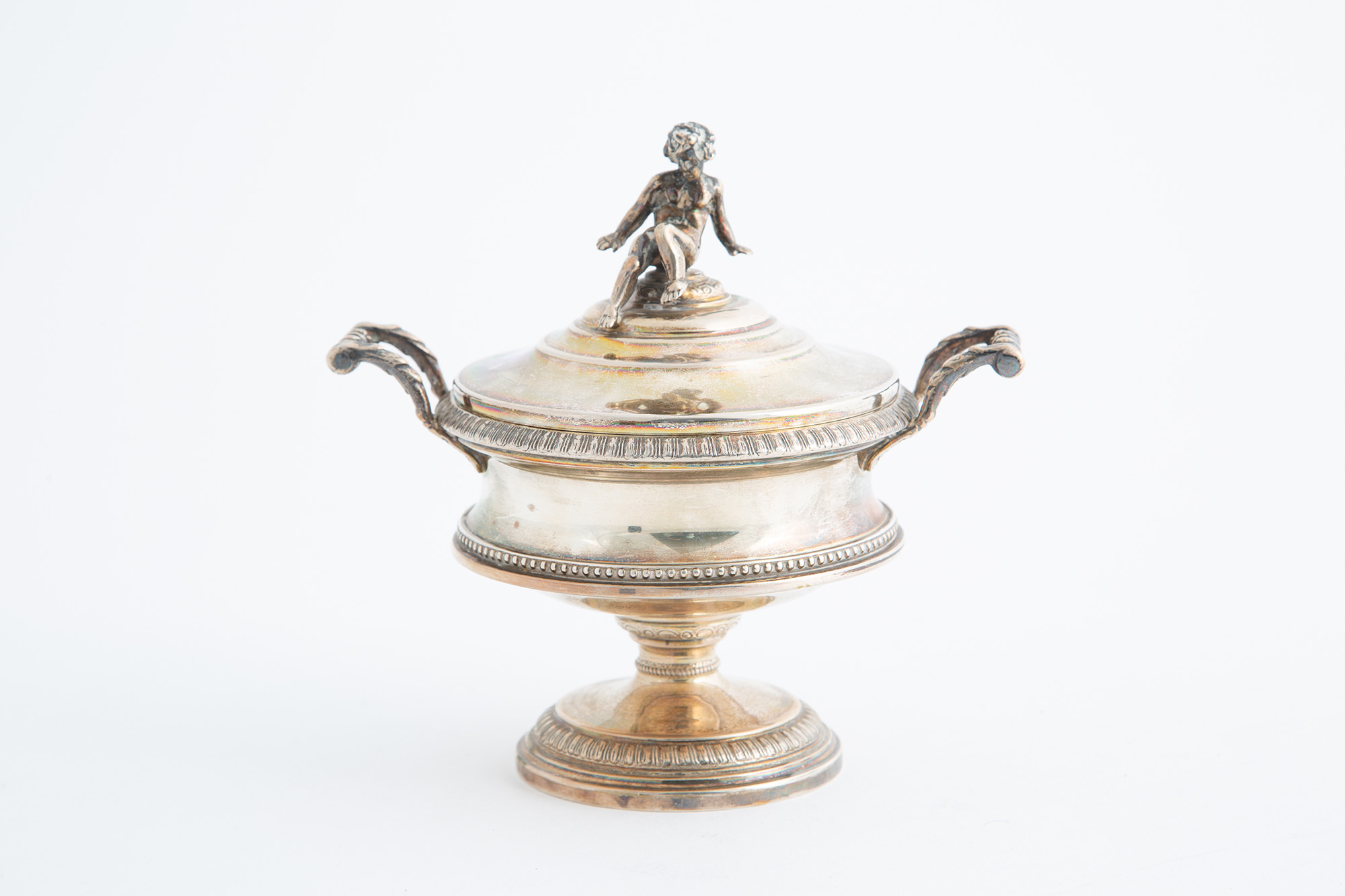 Silver sugar bowl, gr. 490 ca. 20th century VISCONTEA