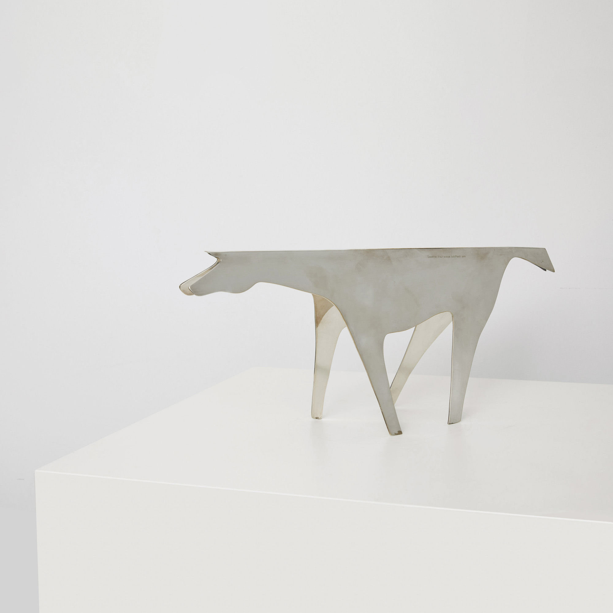 Scultura Ponti – Gilde – Figura Decorativa In Poliresina – 23 Cm – Colore Argento Anticato – Simbolo Di Connessione