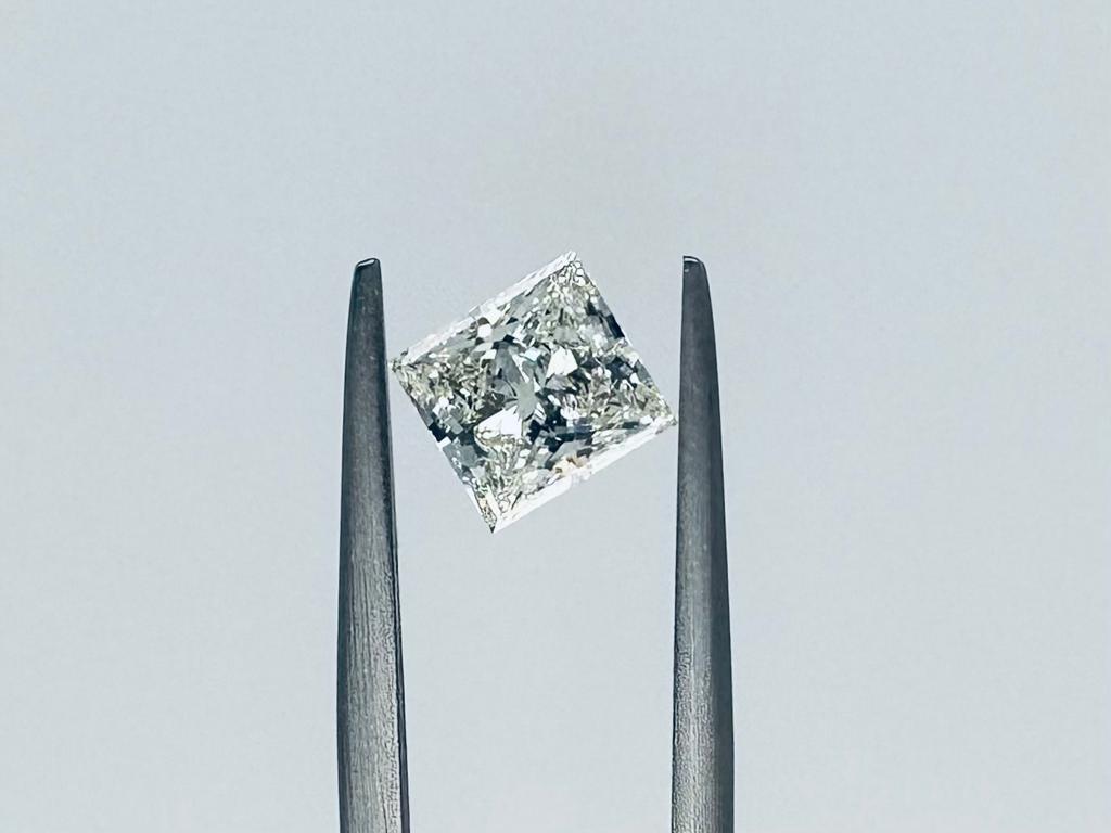 Orecchini a monachella in stile Pandora con moissanite da un carato e quattro grinfie - MSE004-L