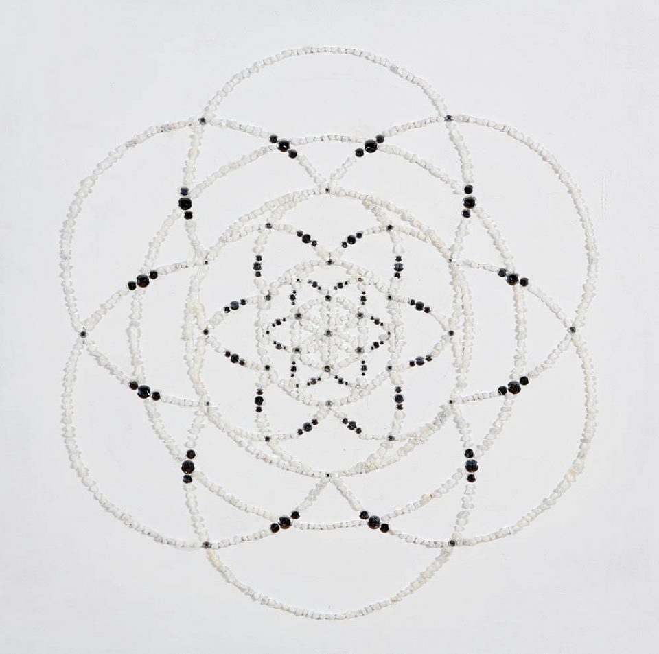 ZANUSO 1985 " Mandala ", 2014 Pietre e metallo su tela, cm. 50