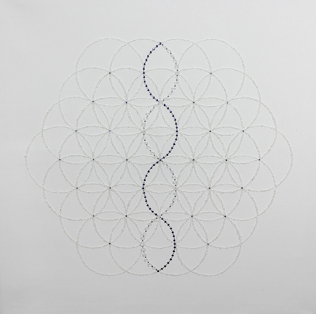 Zanuso Genesi, 2015 applicazioni di pietre e metallo su tela