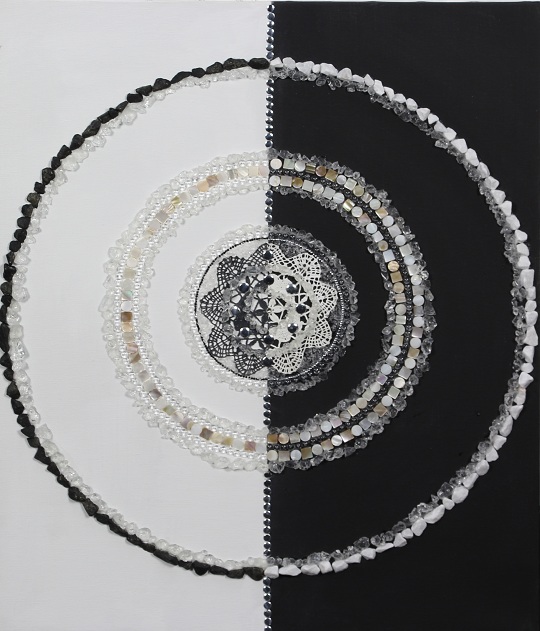 Zanuso Opposti, 2015, applicazioni di pietre e altri materiali