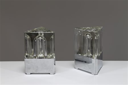 FIDENZA VETRARIA Coppia di lampade da tavolo in vetro massello e metallo...