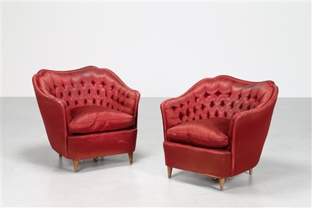 CASA E GIARDINO Coppia poltrone capitonè con struttura in legno e...