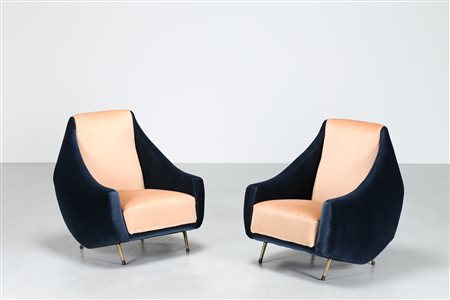 RADICE GIGI Coppia di poltrone in velluto con piedini in ottone, per Lenzi,...
