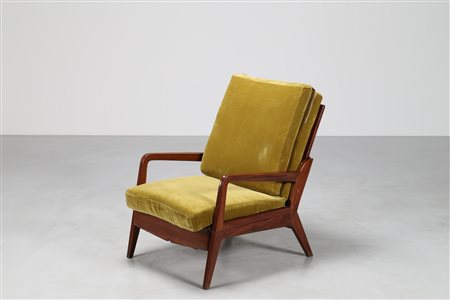 SALVADÈ MARIO Poltrona richiudibile in legno e cuscini in tessuto per Isa...