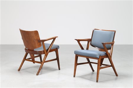 CIUTI ENRICO (n. 1910) Due poltroncine in noce e sky, per albergo termale del...