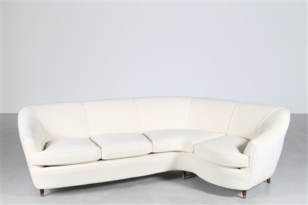 PONTI GIO' (1891 - 1979) Divano curvo, struttura in legno, rivestimento in...