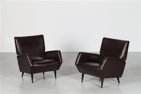 PONTI GIO' (1891 - 1979) Coppia di poltrone con struttura in legno,...