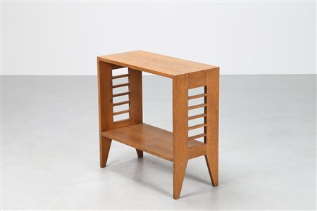 MANIFATTURA ITALIANA Consolle in rovere, anni 50. . -. Cm 86,50 x 85,50 x 40,00.