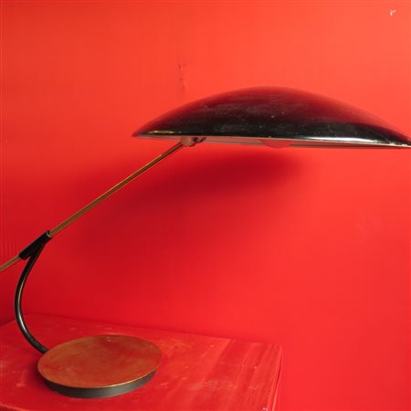 MANIFATTURA ITALIANA (?) - LAMPADA DA TAVOLO, ANNI '50 In ottone e metallo...