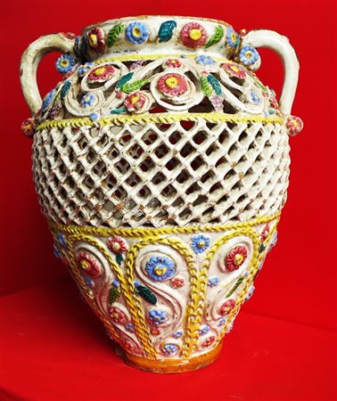 CAPPONI Vaso in ceramica policroma traforato con decori floreali h: cm 39...