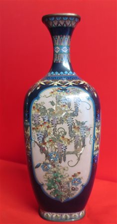 VASO In smalto cloisonnè filo in argento Giappone era Meiji (1868-1912) cm.18